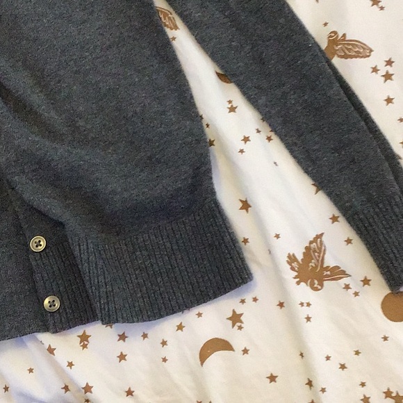 Cute grey cardigan - Picture 4 of 4